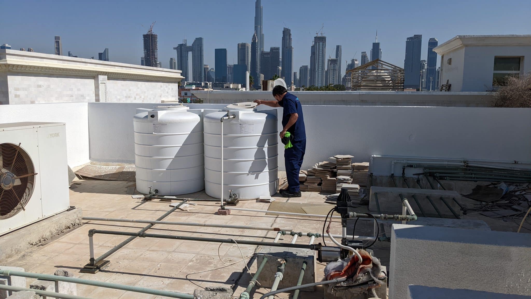 Water Tank Cleaning by Mistral Technician
